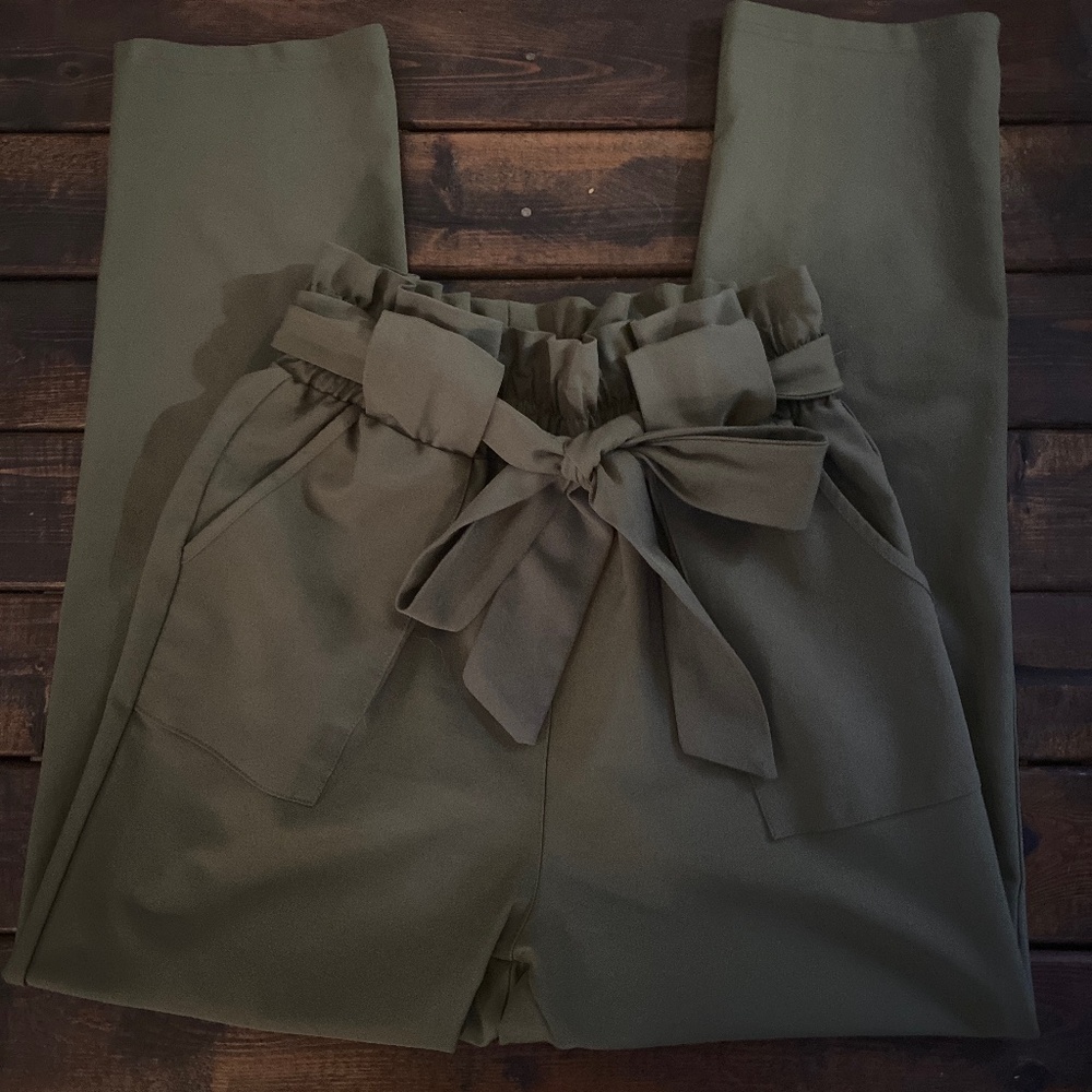 Grace Karin Sage Green Paperbag Pants sz Small